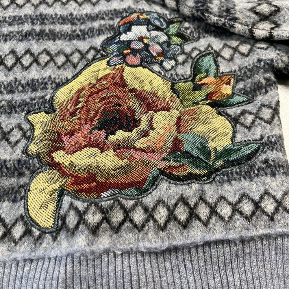 Pilcro Sweater Womens Small Gray Merino Wool Floral Applique Fair Isle Crewneck - Picture 2 of 10